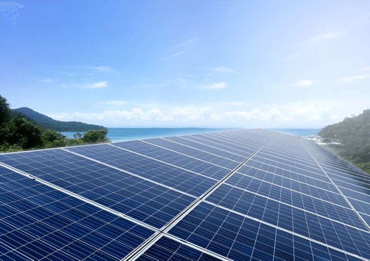 how long do solar panels last