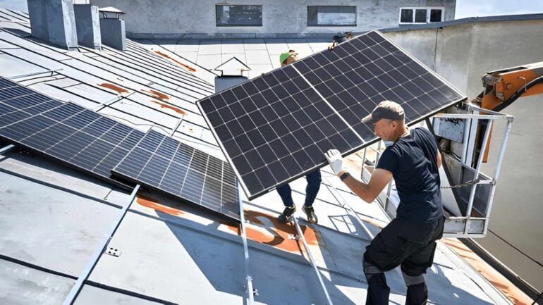 signs your solar panels need replacing