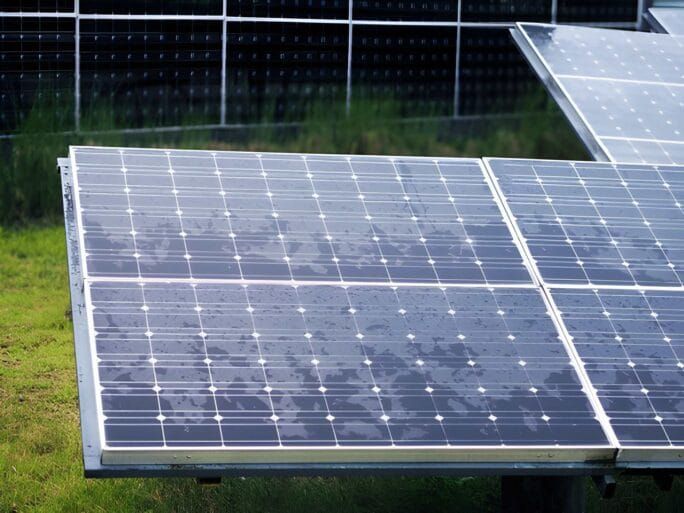 solar panels in hot climate australi